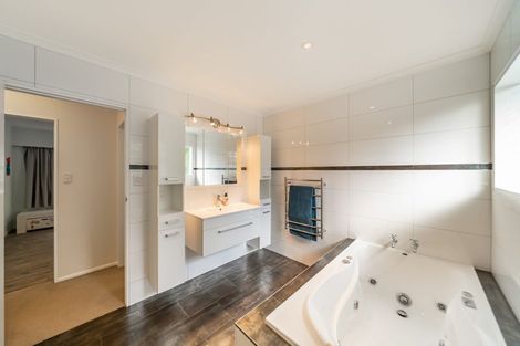 Photo of property in 24 Avian Road, Blue Mountains, Upper Hutt, 5371