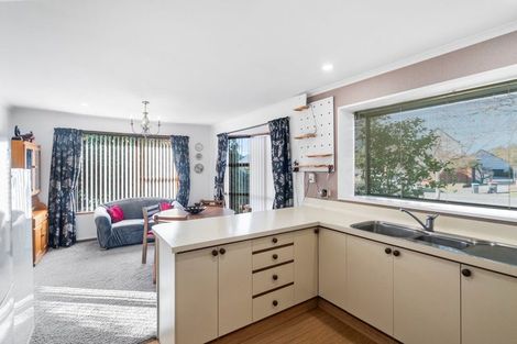 Photo of property in 8 Addison Place, Halswell, Christchurch, 8025