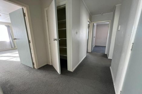 Photo of property in 18 Goldsmith Crescent, Levin, 5510