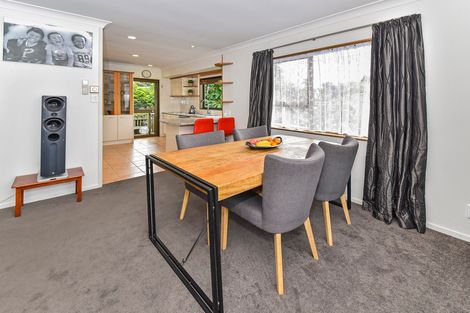 Photo of property in 28 Kavanagh Place, Opaheke, Papakura, 2113