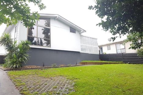 Photo of property in 4 Nearco Street, Randwick Park, Auckland, 2105