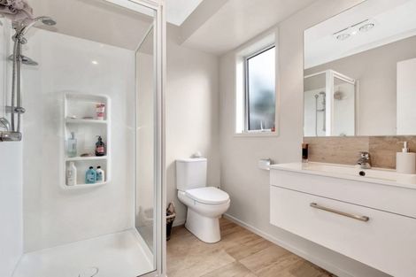 Photo of property in 24 Butterworth Crescent, Papamoa Beach, Papamoa, 3118