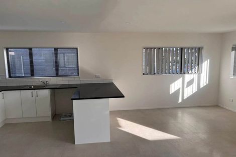 Photo of property in 20 Black Beech Crescent, Takanini, 2110