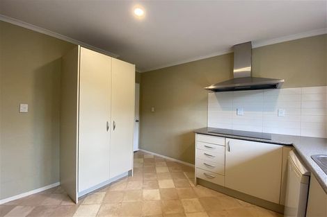 Photo of property in 2/2 Westbourne Road, Murrays Bay, Auckland, 0630