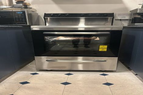 Photo of property in 1/25 Prestons Road, Redwood, Christchurch, 8051