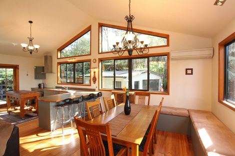 Photo of property in 104a Greenslade Road, Raglan, 3295