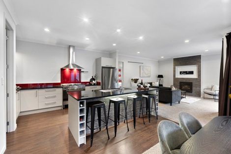 Photo of property in 6 Hampshire Court, Flagstaff, Hamilton, 3210