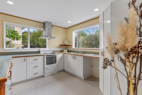 Photo of property in 2/56 Lavery Place, Sunnynook, Auckland, 0632