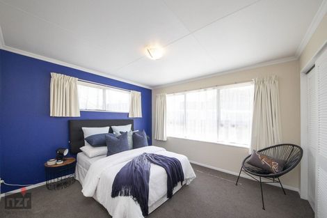 Photo of property in 37 Humphries Place, Awapuni, Palmerston North, 4412