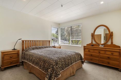 Photo of property in 31 Contessa Drive, Glenfield, Auckland, 0629