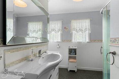 Photo of property in 45 Gorge Road, Maungaturoto, 0520