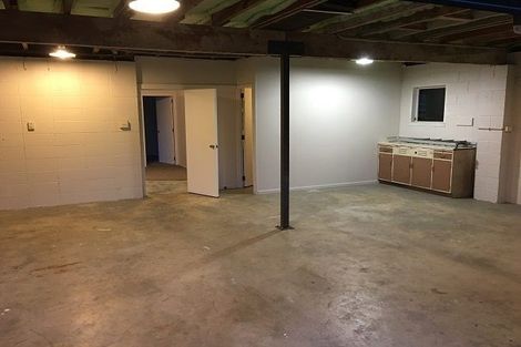 Photo of property in 56 Ravenwood Drive, Forrest Hill, Auckland, 0620