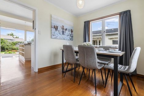 Photo of property in 1/113 Clevedon Road, Papakura, 2110