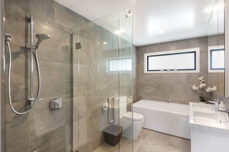 Photo of property in 10 Mays Road, St Albans, Christchurch, 8052