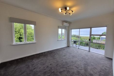 Photo of property in 14 Weona Place, Westmere, Auckland, 1022