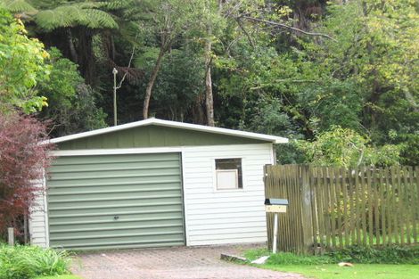 Photo of property in 4 Wyndham Road, Pinehaven, Upper Hutt, 5019