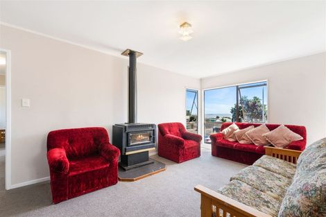 Photo of property in 132 Finlayson Avenue, Clendon Park, Auckland, 2103