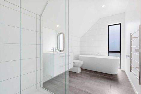 Photo of property in 6 Wallace Place, Wanaka, 9305