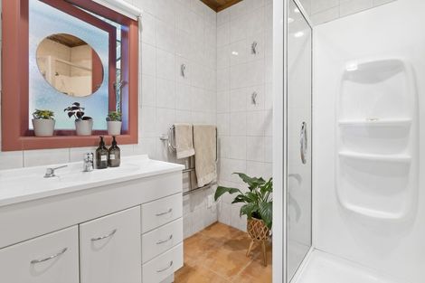 Photo of property in 802 West Coast Road, Oratia, Auckland, 0604