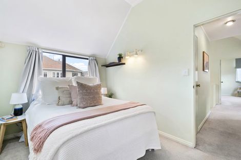 Photo of property in 21 Moxham Avenue, Hataitai, Wellington, 6021