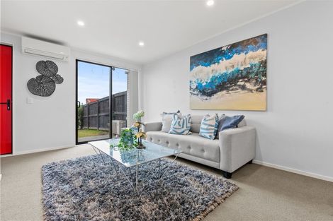 Photo of property in 91 Battalion Drive, Papakura, 2110