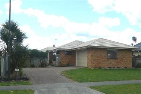Photo of property in 17 Farringdon Avenue, Rototuna North, Hamilton, 3210