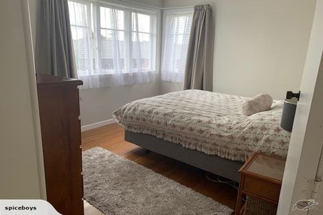 Photo of property in 7 Tatau Way, Te Atatu Peninsula, Auckland, 0610