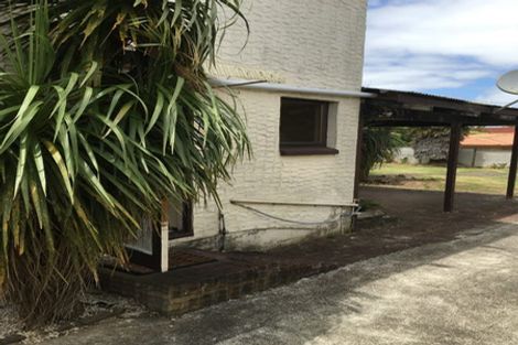 Photo of property in 12 Miller Road, Mangere Bridge, Auckland, 2022