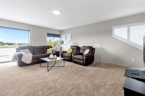 Photo of property in 61 Whatapaka Road, Karaka, Papakura, 2580
