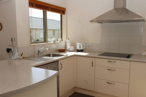 Photo of property in 4/241 Matsons Avenue, Papanui, Christchurch, 8053