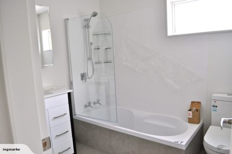 Photo of property in 8 Kopiko Way, Brooklyn, Wellington, 6021