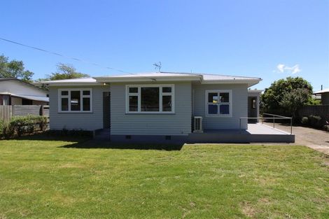 Photo of property in 284 High Street South, Carterton, 5713