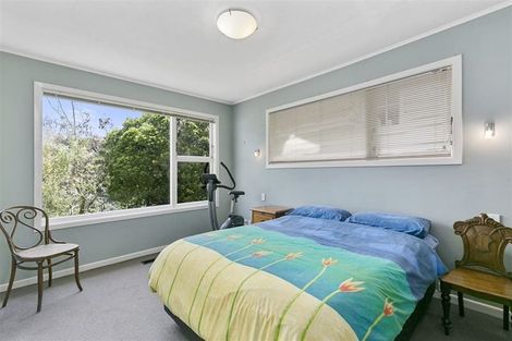 Photo of property in 18 Putnam Street, Northland, Wellington, 6012