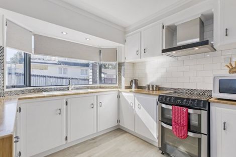 Photo of property in 2/59 Youngs Road, Papakura, 2110