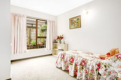 Photo of property in 8 Observatory Close, Whitby, Porirua, 5024