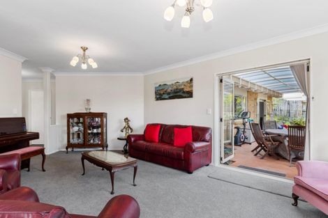 Photo of property in 16 Meadowviews Drive, Welcome Bay, Tauranga, 3112