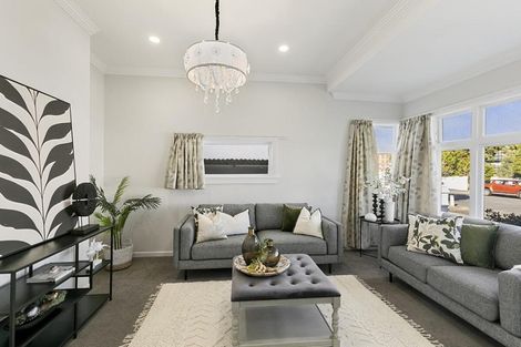 Photo of property in 6b Wai-iti Crescent, Woburn, Lower Hutt, 5010