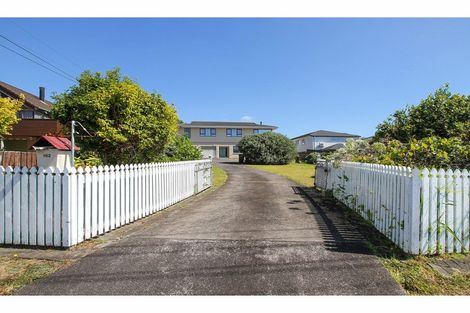 Photo of property in 162 Royal Road, Massey, Auckland, 0614