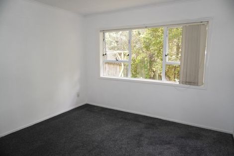 Photo of property in 27 Lyons Avenue, Murrays Bay, Auckland, 0630