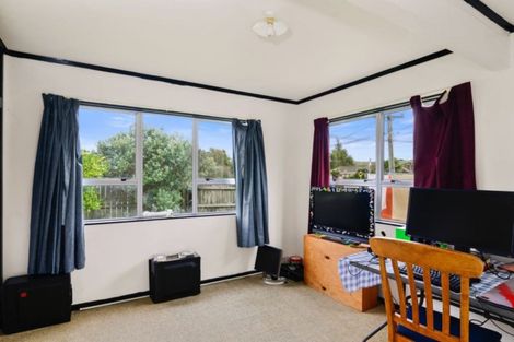 Photo of property in 2 Spencer Street, Western Heights, Rotorua, 3015