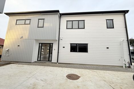 Photo of property in 9 Kirrama Place, Conifer Grove, Takanini, 2112