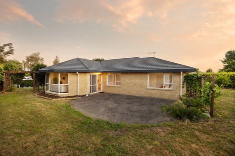 Photo of property in 10 Kimiora Close, Fairview Downs, Hamilton, 3214