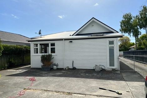 Photo of property in 49 Cleveland Street, Edgeware, Christchurch, 8013