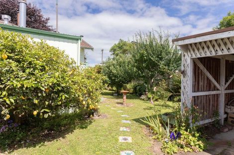 Photo of property in 3 Gordon Street, Dannevirke, 4930