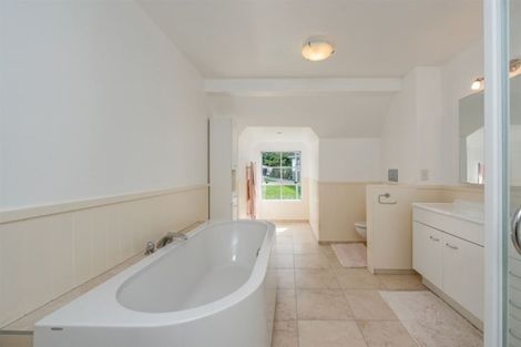 Photo of property in 95-97 Percy Dyett Drive, Karori, Wellington, 6012