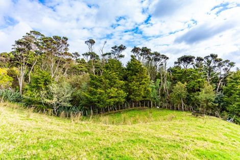 Photo of property in 174a Cames Road, Mangawhai, 0975