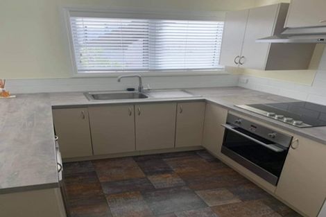 Photo of property in 11/72 Kitchener Road, Milford, Auckland, 0620