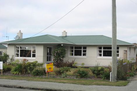Photo of property in 6 Exeter Street, Waimate, 7924