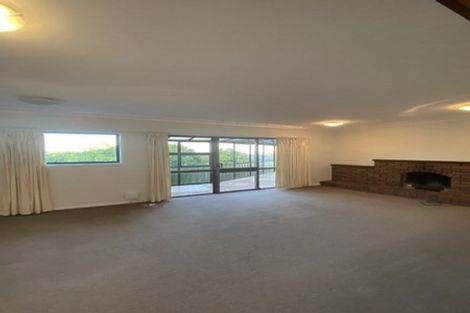 Photo of property in 74 Weatherly Road, Torbay, Auckland, 0630