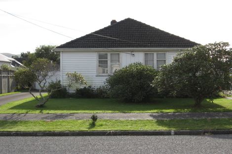 Photo of property in 15 Hall Crescent, Epuni, Lower Hutt, 5011